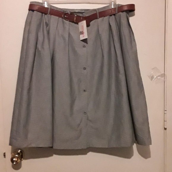 moon Dresses & Skirts - Moon gray skirt with brown belt